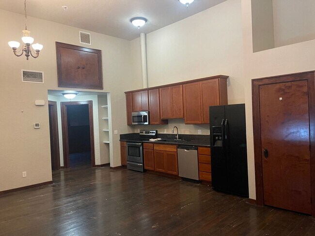 Building Photo - 30 F St