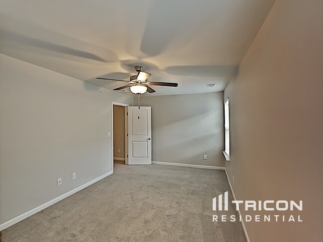 Building Photo - 409 Riverwood Ct