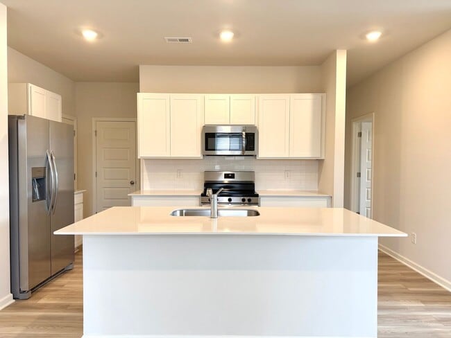 Building Photo - 919 Moray Ln