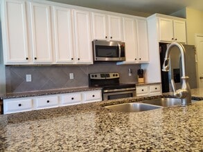 Building Photo - 148 Poplar Branch Way