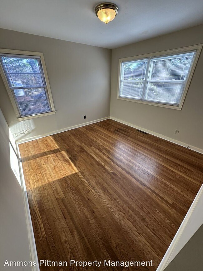 Building Photo - 3 br, 1 bath House - 2626 Crestline Avenue