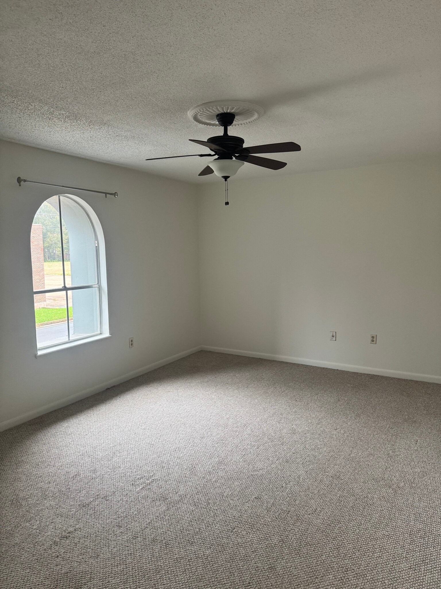 Building Photo - 4600 Parliament Dr