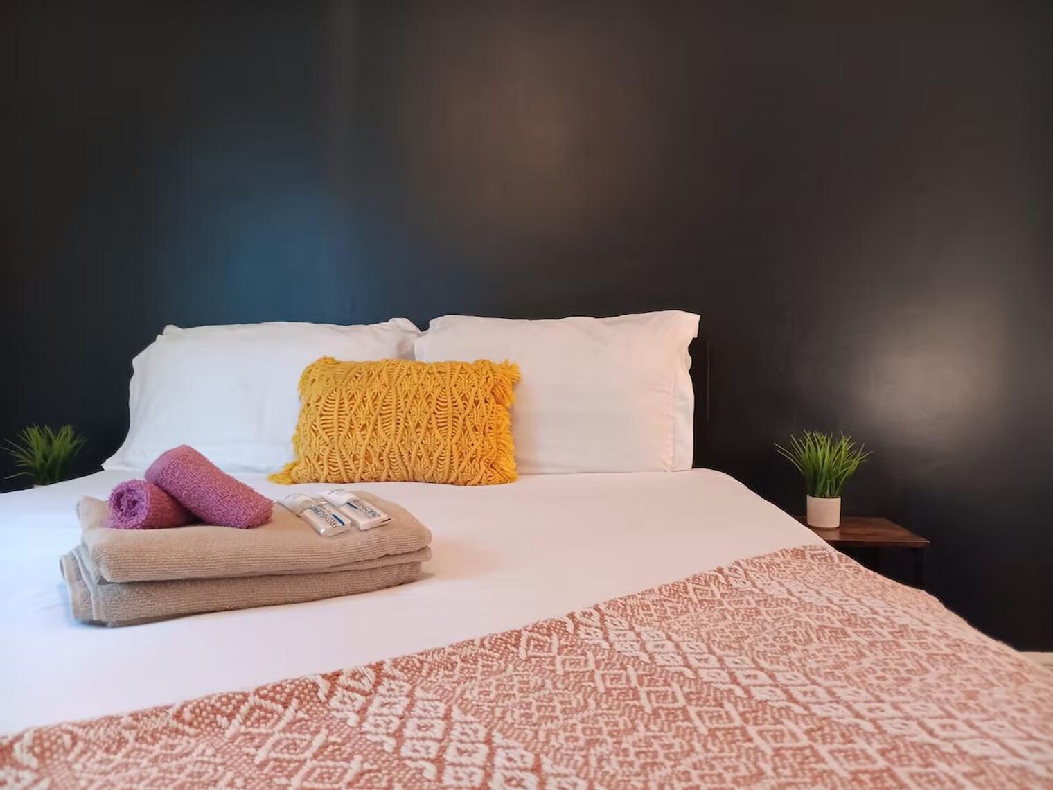 Building Photo - 88 Wesleyan Ave