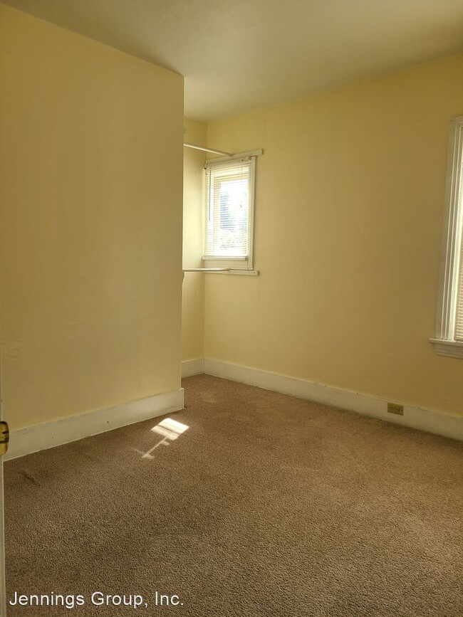 Building Photo - 5 br, 2 bath House - 1638 Orchard Street