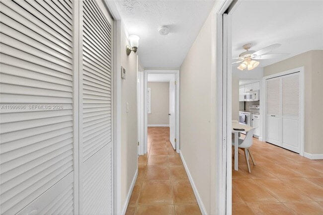 Building Photo - 6815 Edgewater Dr