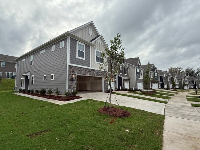 Building Photo - 3238 Lilac Grove Dr