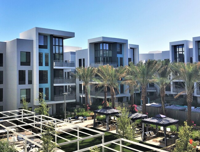 Building Photo - 260 E Rio Salado Pkwy