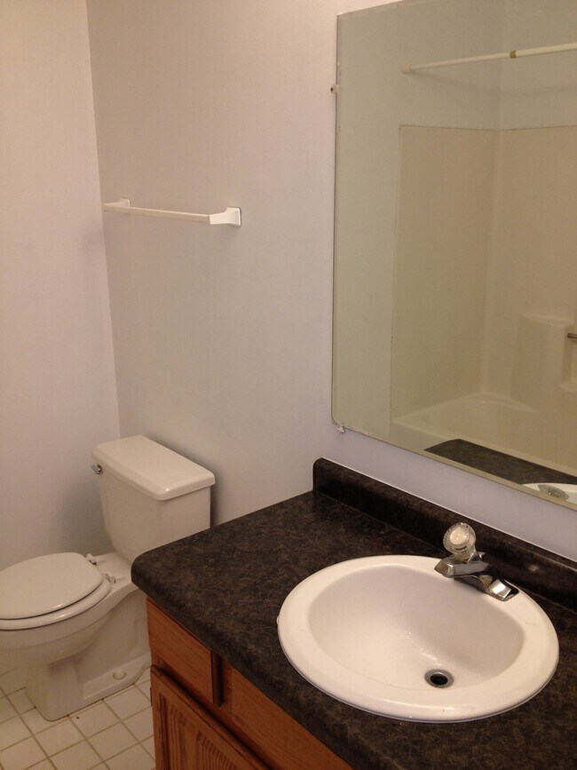 Building Photo - 3527 Frontenac Ct