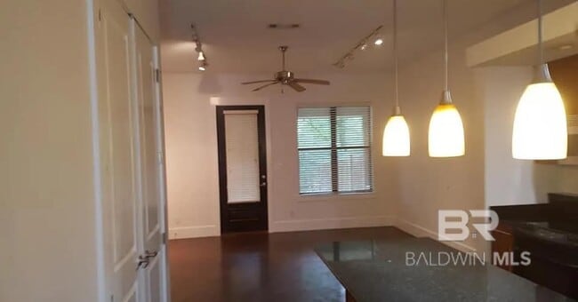 Building Photo - 109 Cody Ln