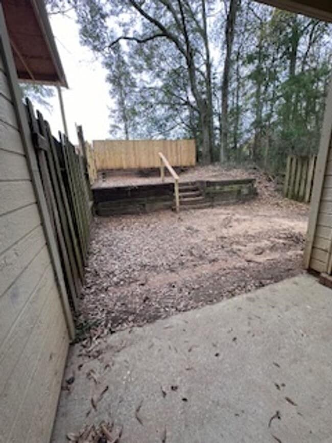Building Photo - Lakeside Townhomes, Daleville Alabama