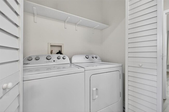 Building Photo - 4362 Tyler Cir N