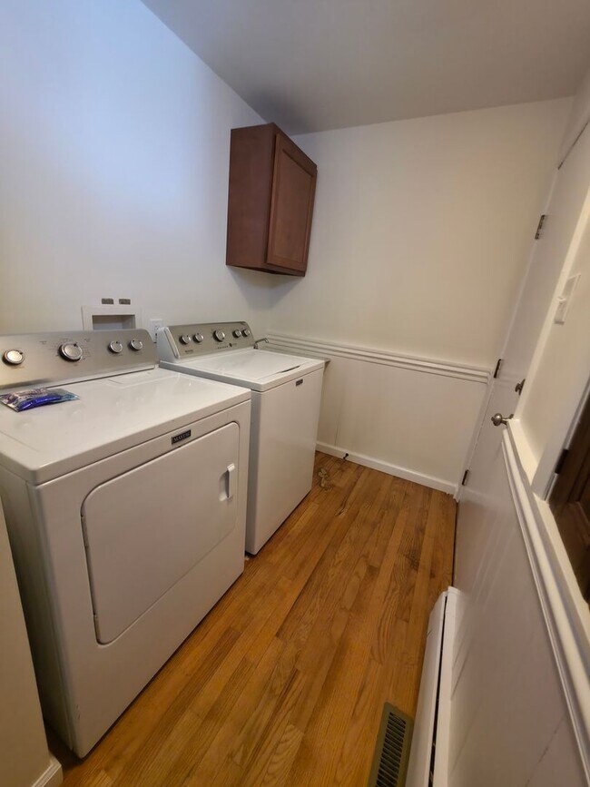 Building Photo - 3 Bed 1 Bath in Rochester PA