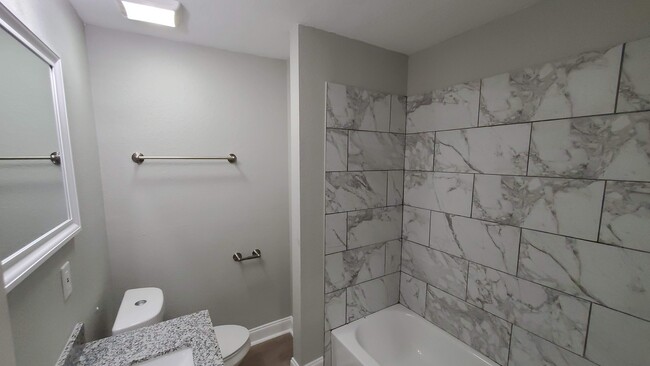 Bathroom 2 - 320 S Ashbel St