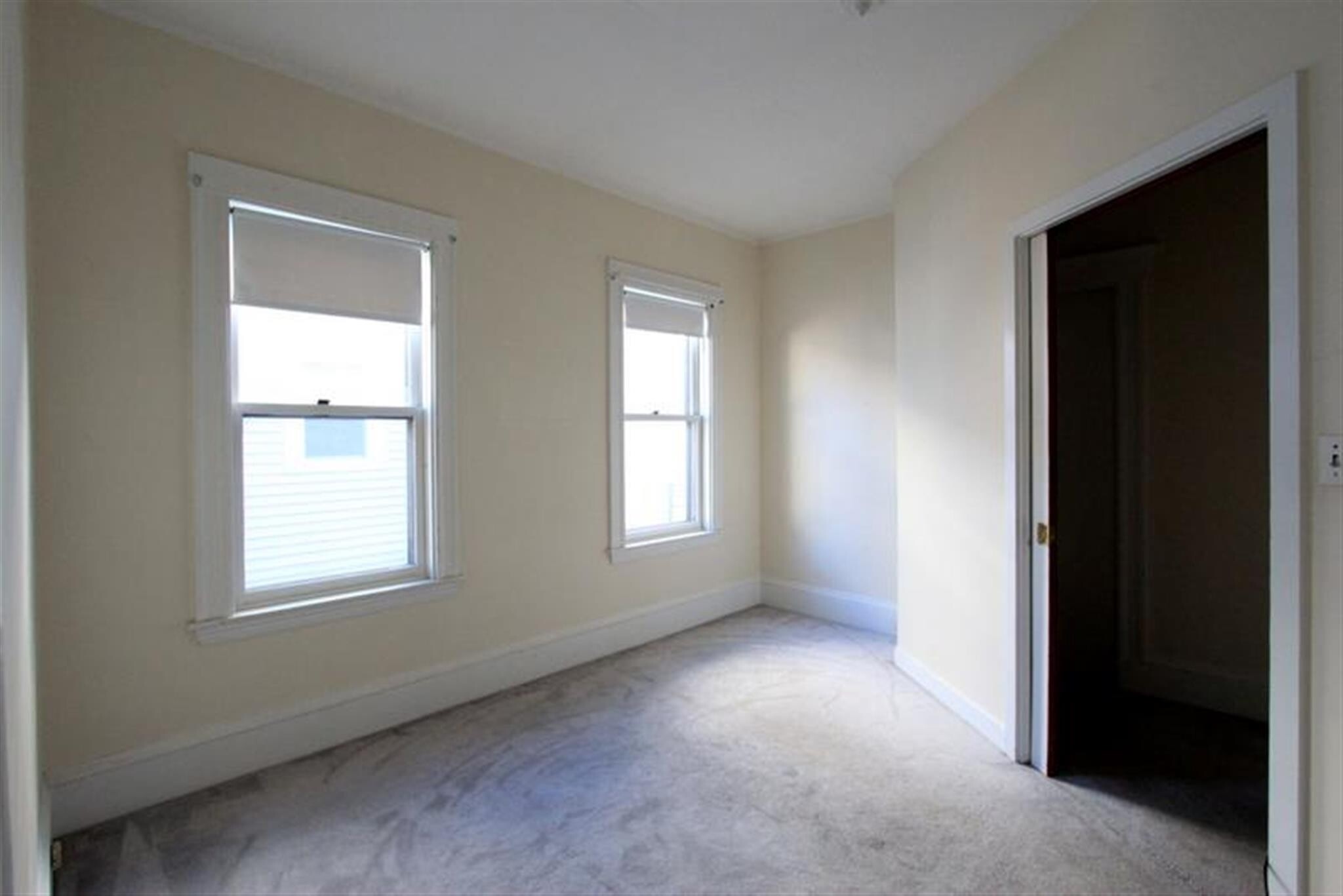 Building Photo - 92 Rogers Ave