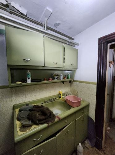 Building Photo - 719 Thrush Ave