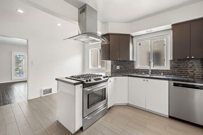 Kitchen detail photo - 7930 W 4th St