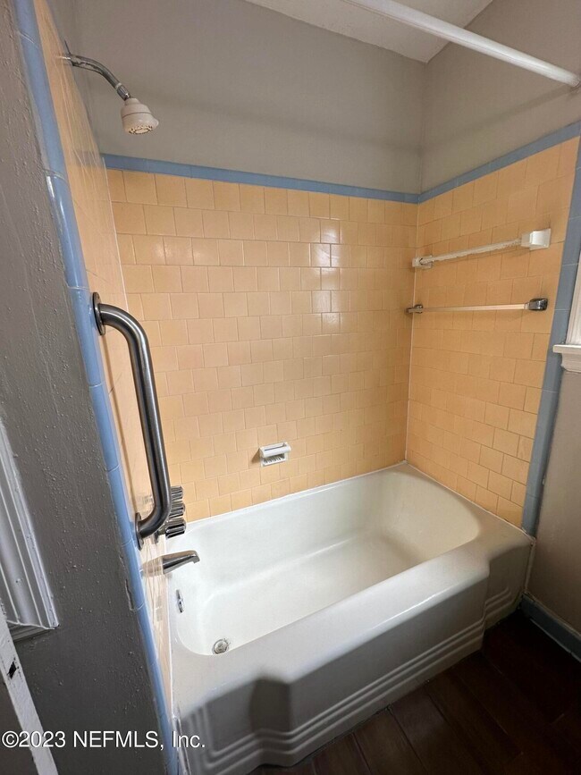 Building Photo - 1123 Brierfield Dr