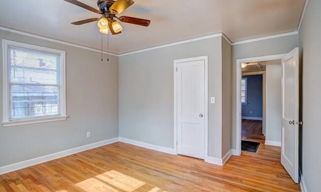 Building Photo - 3576 N Wareingwood Dr