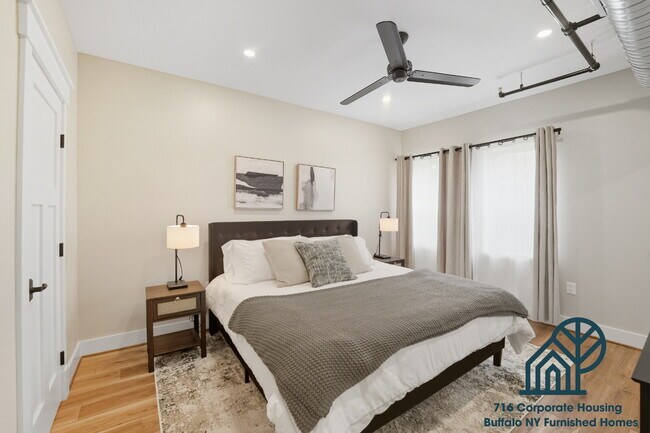 Building Photo - Furnished 2-Bedroom, 2-Bath Apartment on Connecticut St