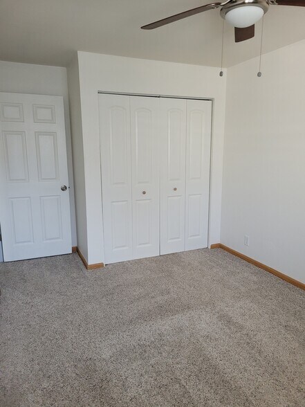 Building Photo - 46-267 Kahuhipa St