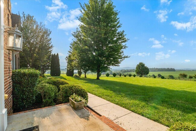Building Photo - 6110 Holter Rd