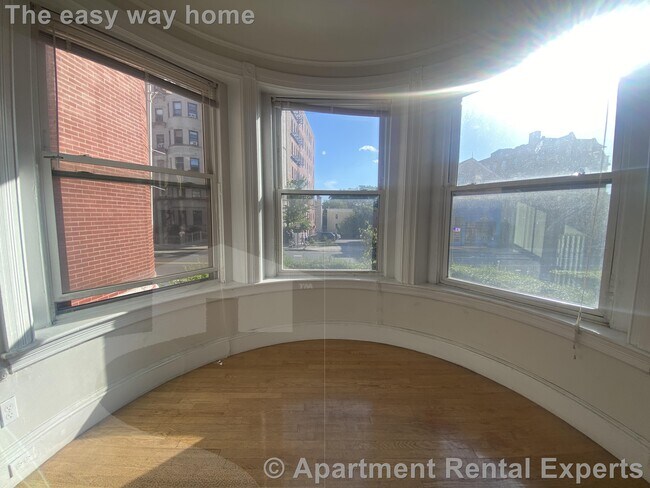 Building Photo - 891 Massachusetts Ave