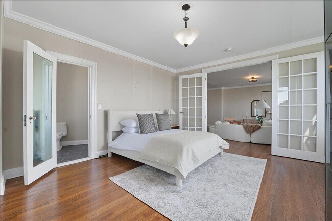 Building Photo - 2600 John F. Kennedy Blvd