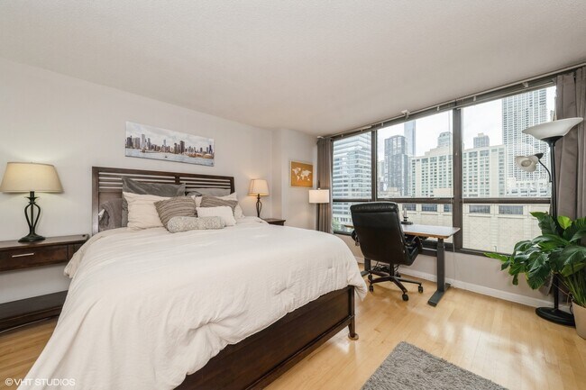 Building Photo - 405 N Wabash Ave