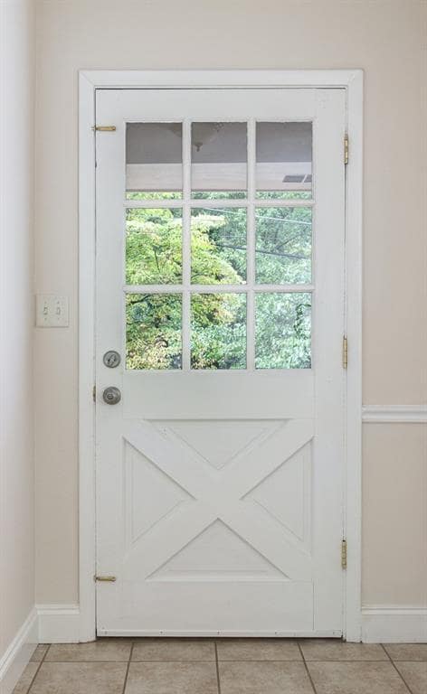 Building Photo - 2754 Tiffany Dr SW