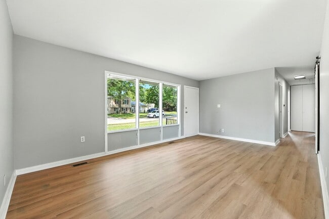 Building Photo - 3 bedroom home!