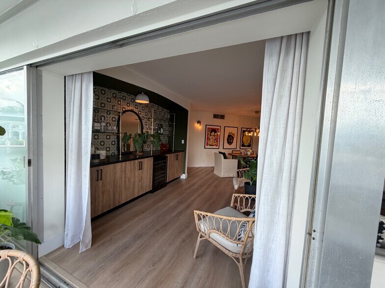 Building Photo - 818 SE 4th St