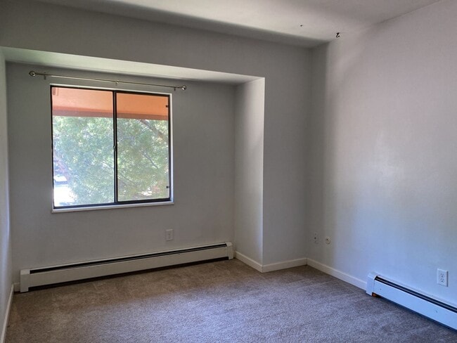 Building Photo - 1625 W Elizabeth St