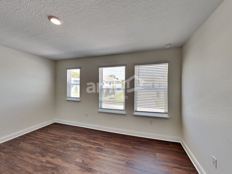 Building Photo - 3644 Windward Hls Blvd