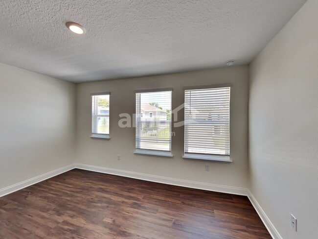 Building Photo - 3644 Windward Hls Blvd