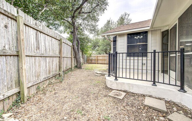 Building Photo - 11305 Pradera Dr