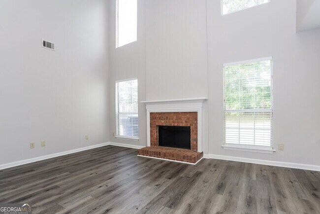 Building Photo - 3544 Quiet Creek Ct SW