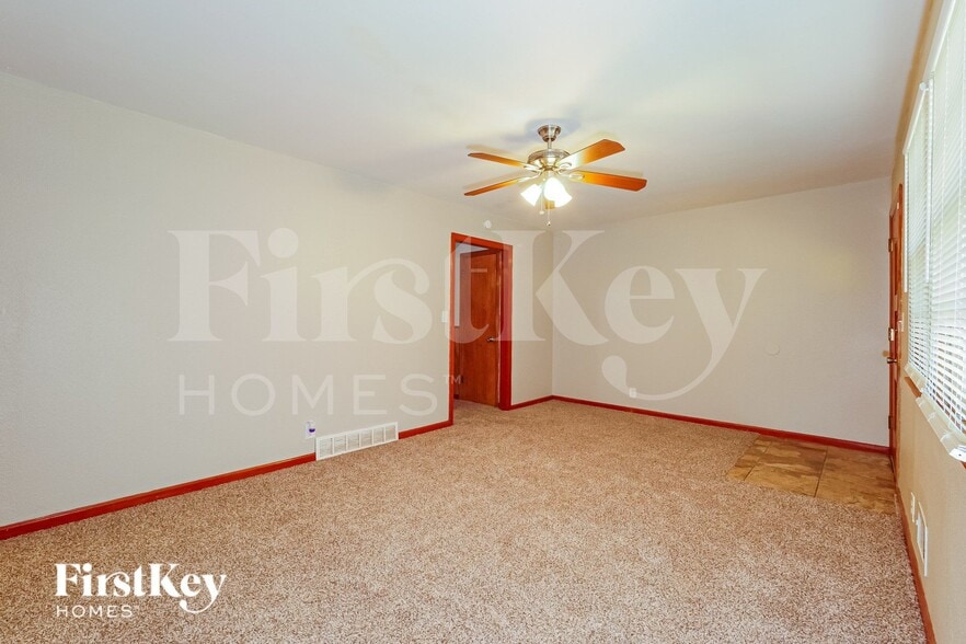 Building Photo - 8305 E 85th Terrace