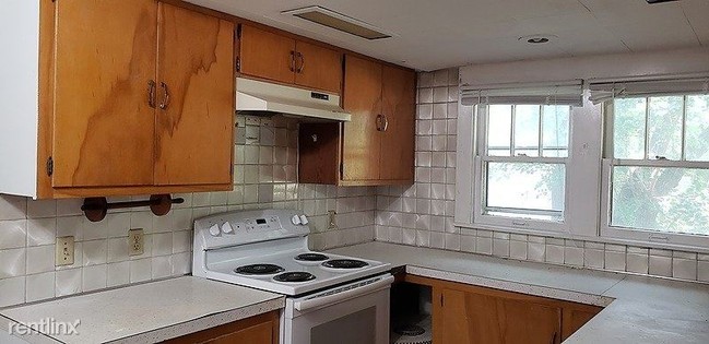 Building Photo - 2 br, 1 bath House - 1116 South Leslie Avenue