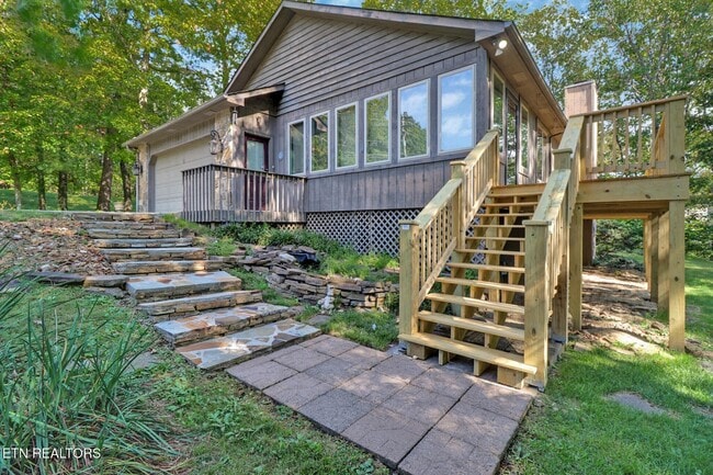 Building Photo - 101 Walden Ridge Dr