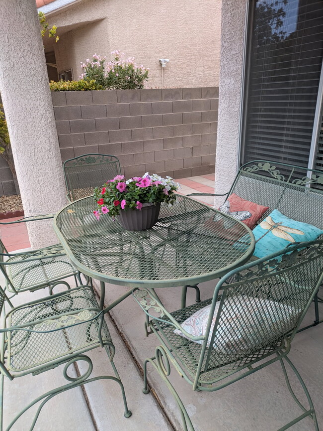 Building Photo - 3970 Equinox Ct