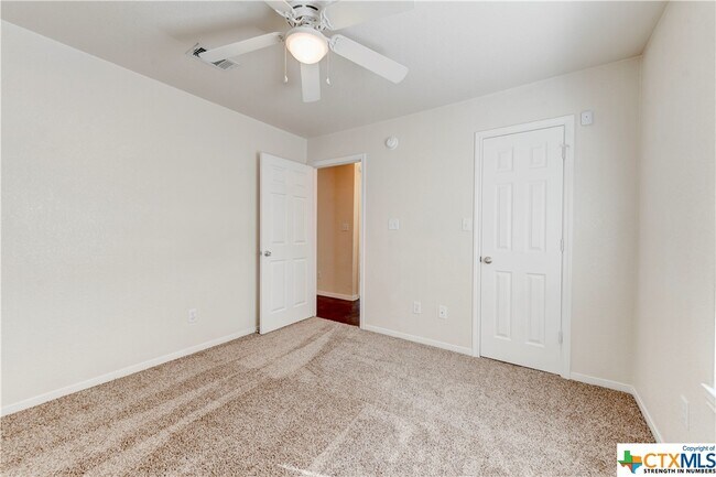 Building Photo - 4703 Mildred Ave