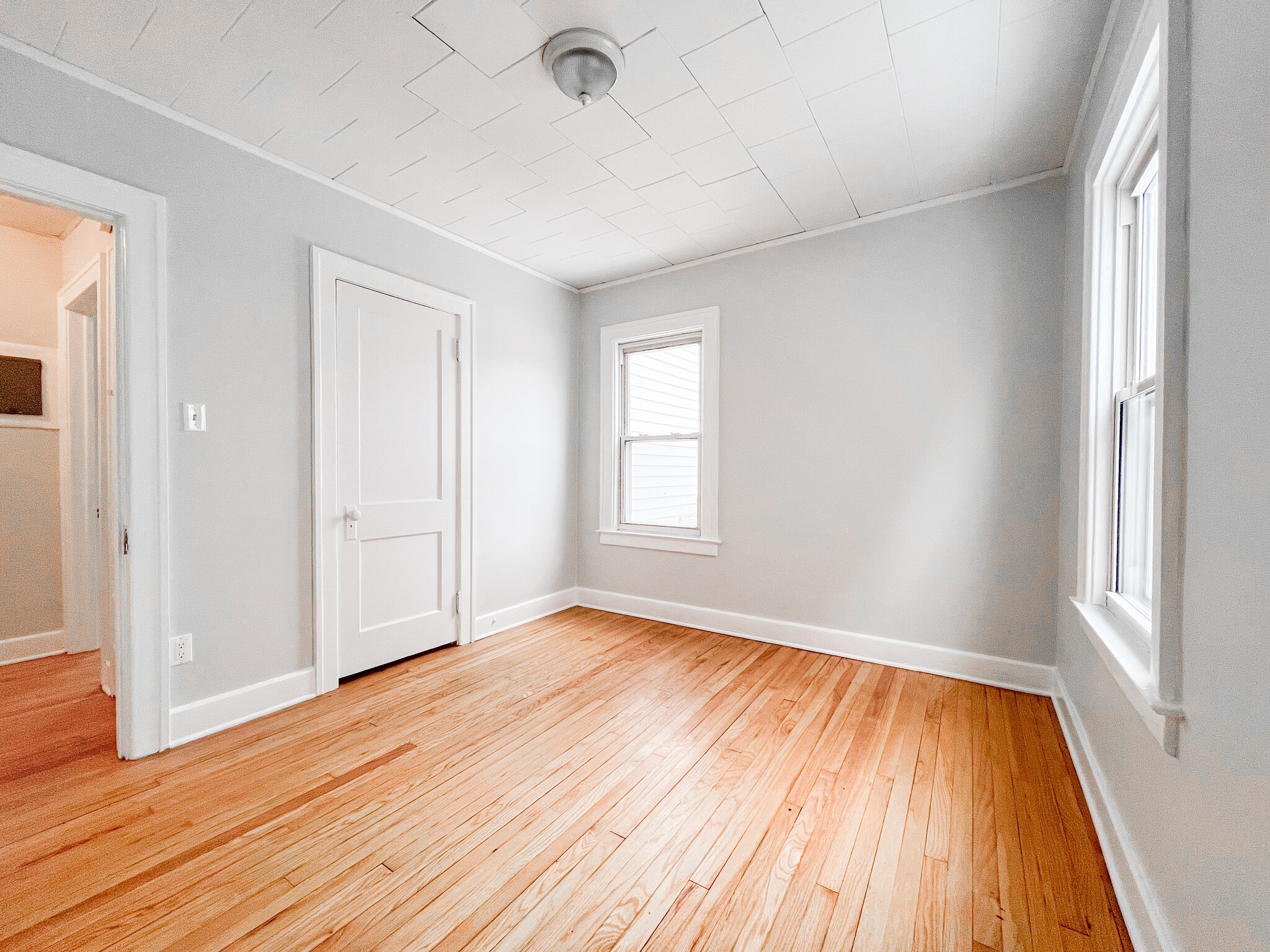 Bedroom 2 - 967 Alberta St