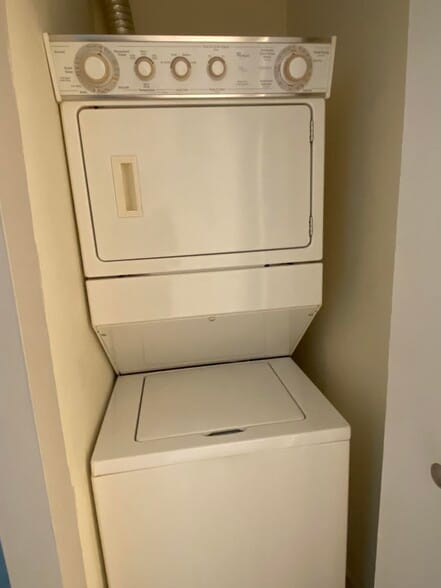 Washer and Dryer - 5820 Oakwood Dr