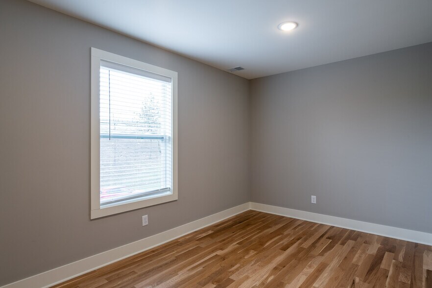 Building Photo - 635 3rd St NW