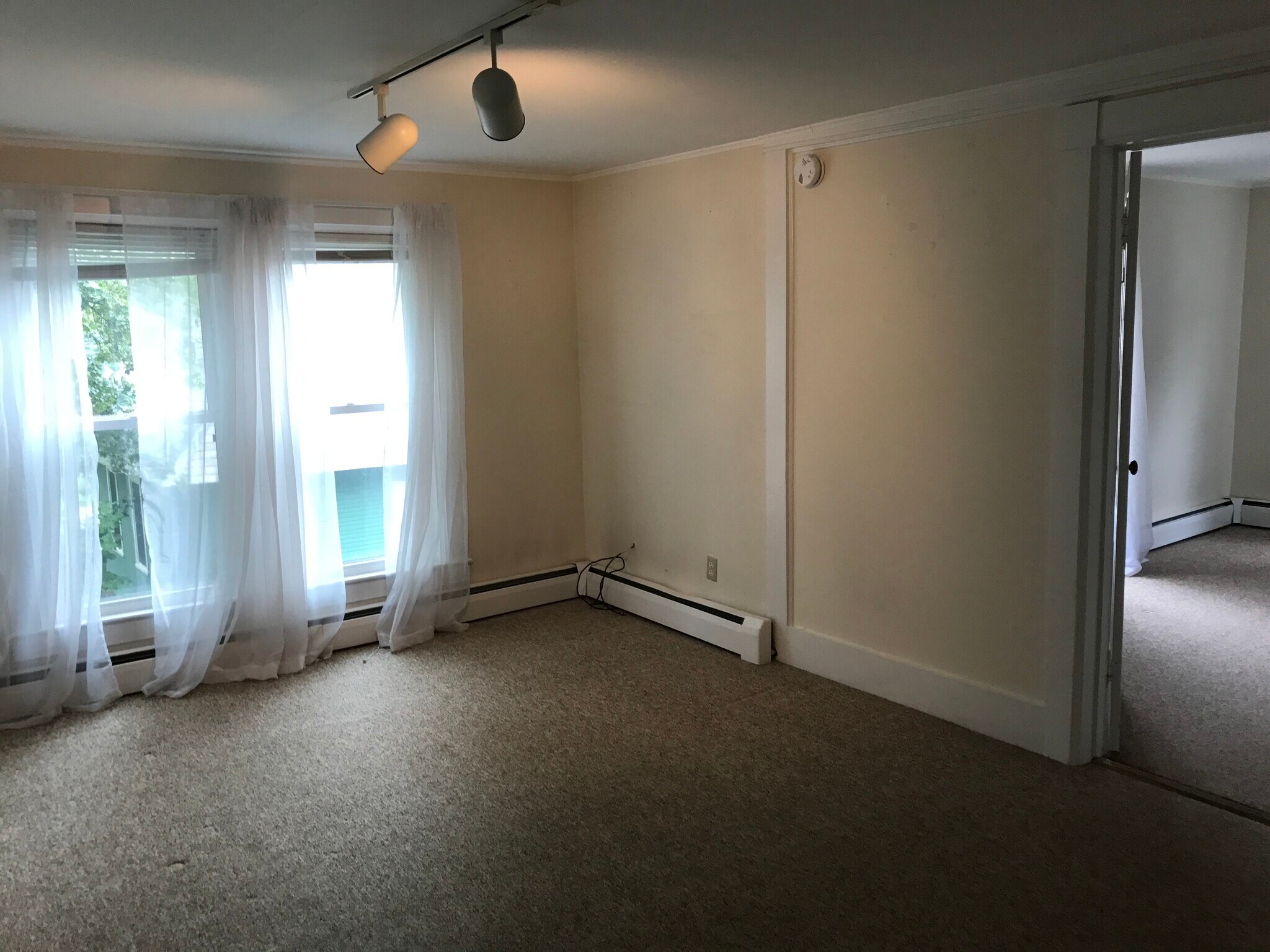 Building Photo - 51 Andover St
