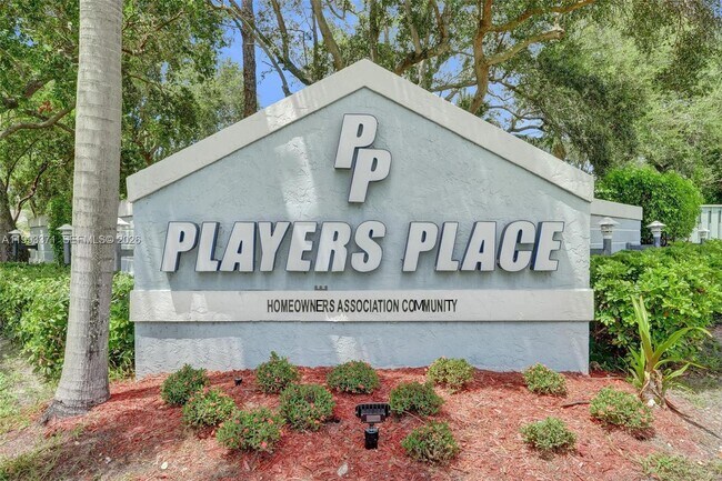 Building Photo - 1818 Adventure Pl