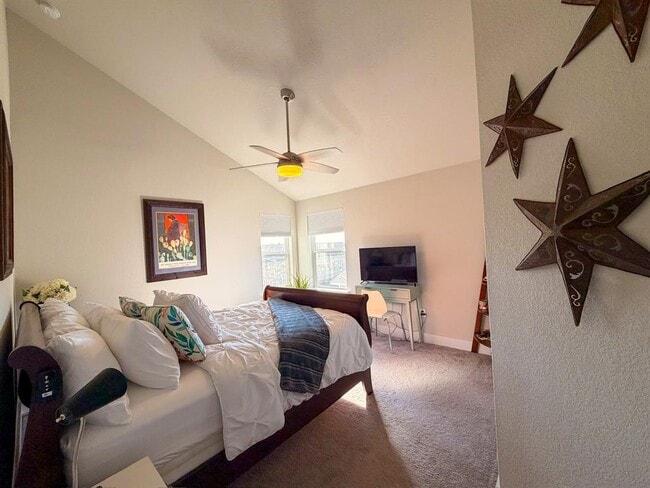 Building Photo - 11001 Charger Wy