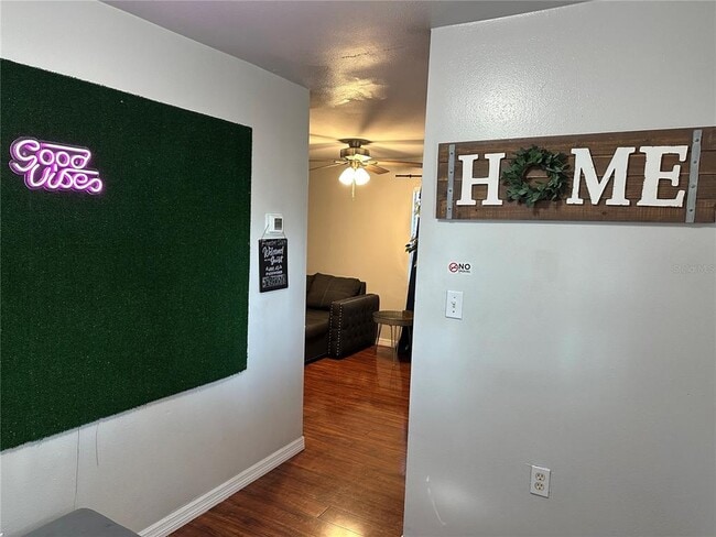 Building Photo - 2521 Lorraine St