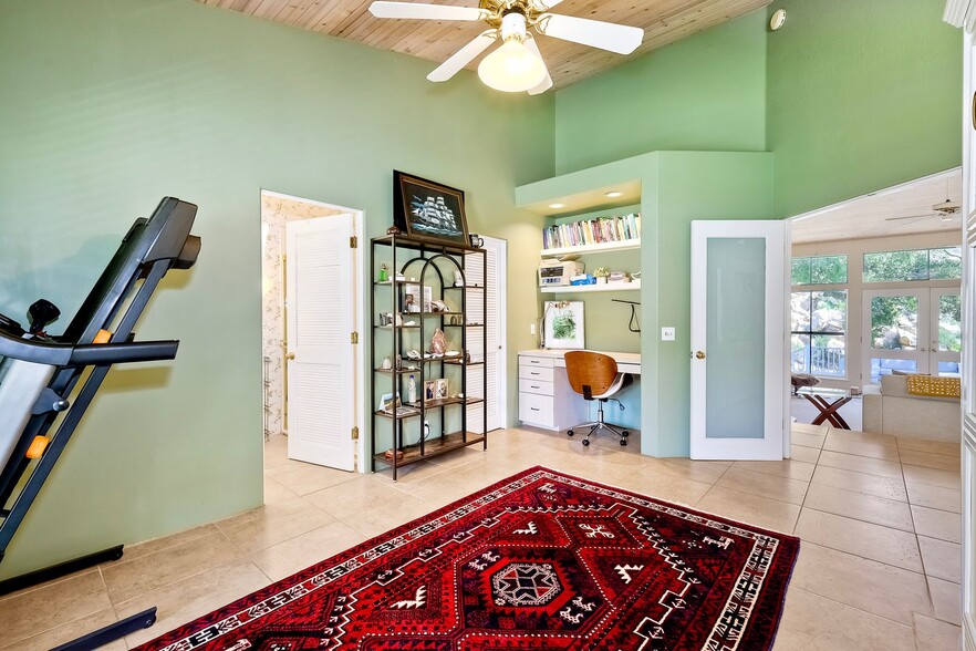 Desk and walk in closet - 22242 Little Klondike Rd