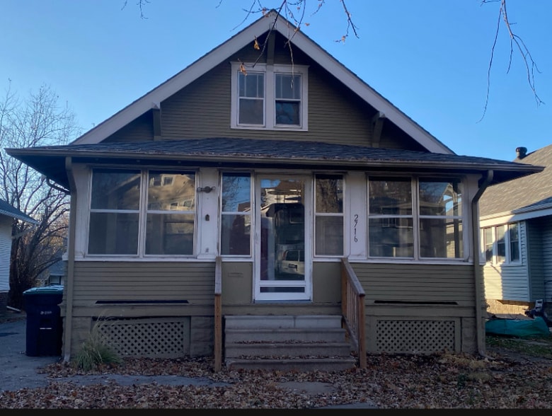 Primary Photo - 2716 N 48th St